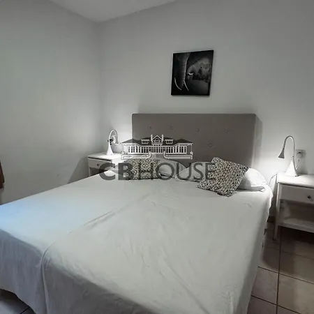 Leon 12pax, Pool, 5 Min Дения